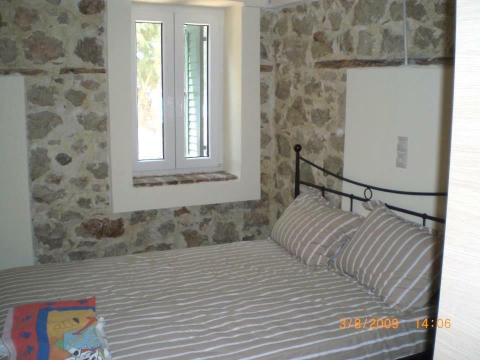 Sofia Apartments Paralia Irion ภายนอก รูปภาพ